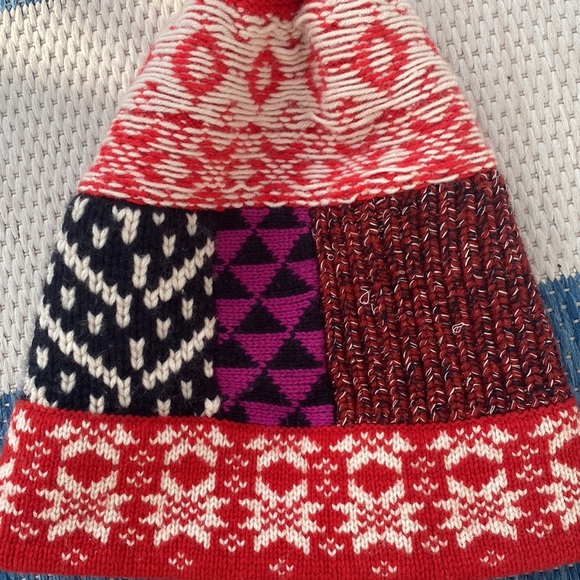 Burberry Unisex Cashmere/Wool SLOUCHY, “Patchwork” Knit Beanie! Like Brand NEW🔥 - Picture 14 of 15